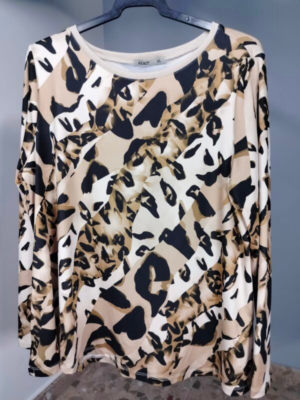 Blusa Estampada de Manga Larga con Lurex – Elegancia Cómoda y Brillante