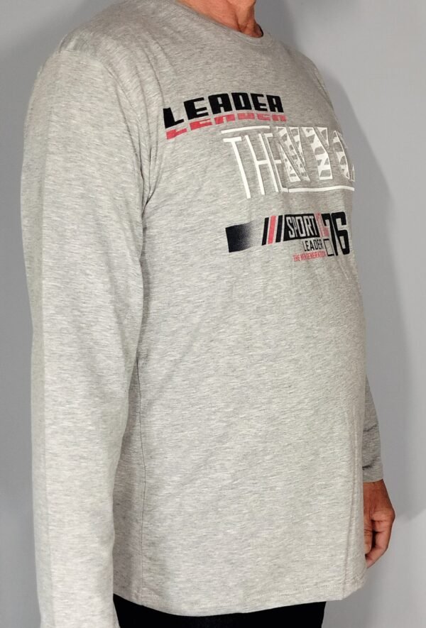 Camiseta "Leader The NYC" – Comodidad y Estilo en Cada Movimiento