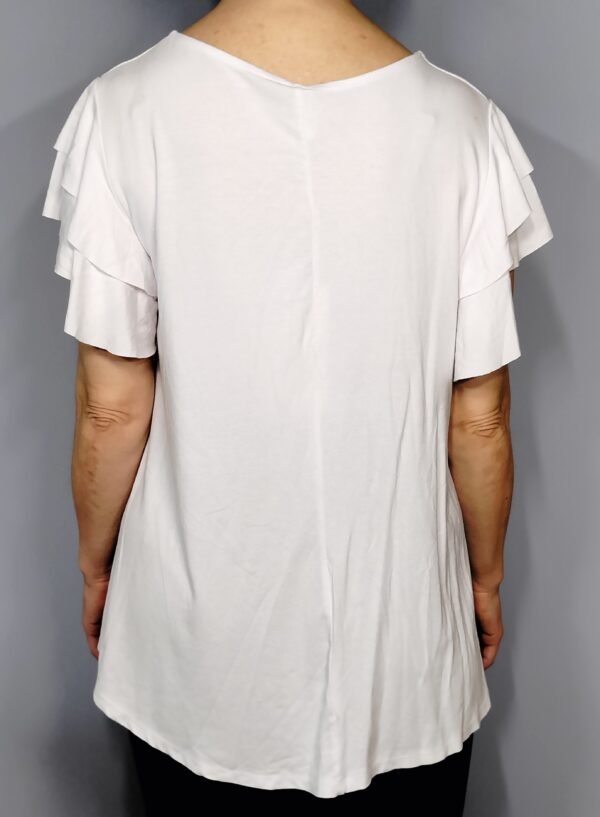 Blusa Lisa Manga Volantes: Ligera, Fresca y con un Toque de Movimiento
