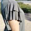 Blusa Lisa Manga Volantes: Ligera, Fresca y con un Toque de Movimiento