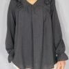 blusa-volantes-813-001 Blusa con Volantes – Ligera, Elegante y con un Toque Sofisticado