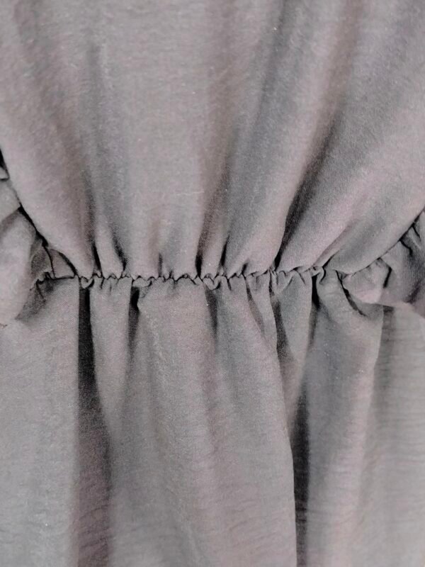 oplus_34 Blusa con Volantes – Ligera, Elegante y con un Toque Sofisticado