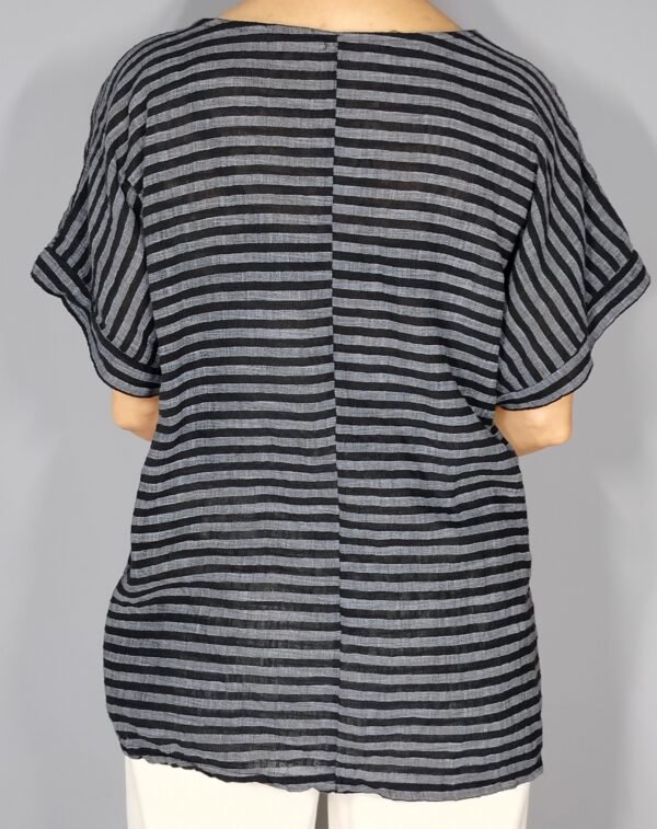 Camiseta de Rayas – Frescura y Comodidad para el Verano