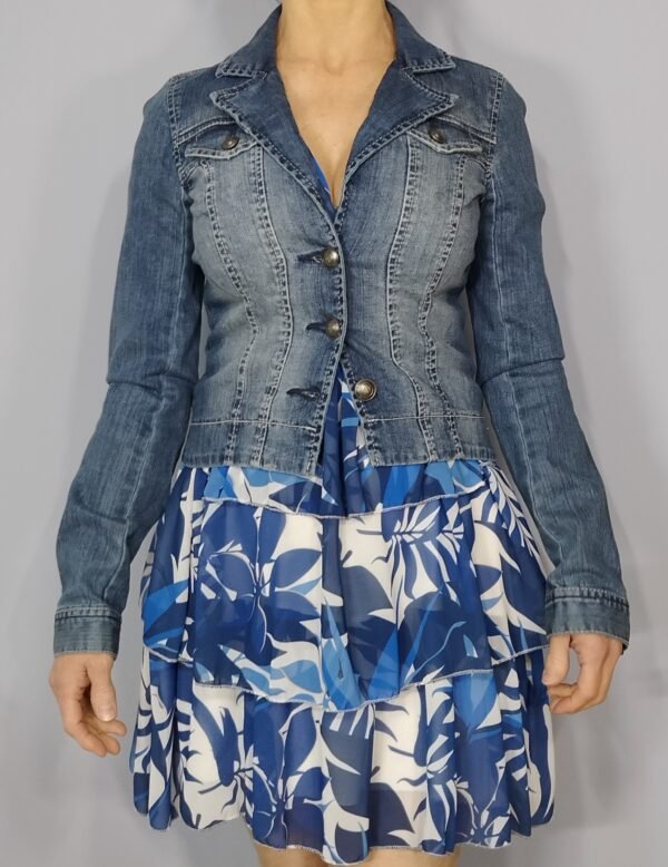 Vestido Estampado con Manga de Volante – Elegancia Ligera para Cada Día