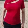 Blusa Anilla Dorada – Cuello Caja y Manga Pegada