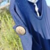 Blusa Desmangada – Manga con Botón & Frescura Natural