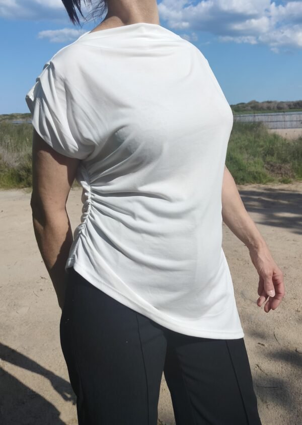 Blusa Fruncida - Doble Volante y Frescura Italiana