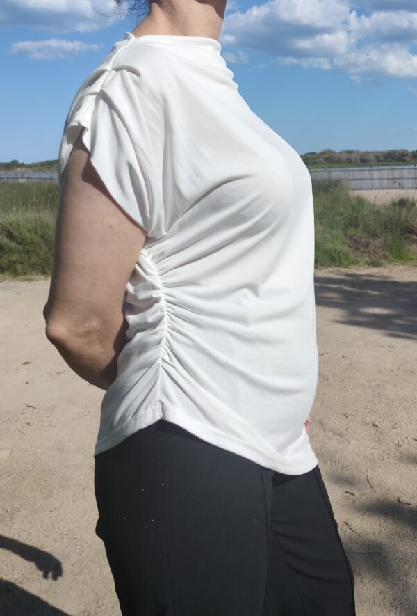 Blusa Fruncida - Doble Volante y Frescura Italiana