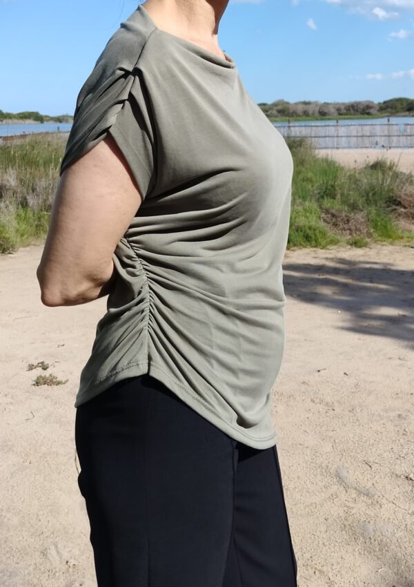 Blusa Fruncida - Doble Volante y Frescura Italiana
