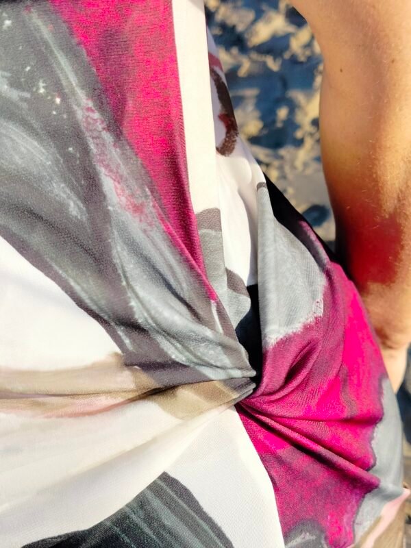 Blusa con Nudo en Cintura – Corte Entallado & Aire Ligero