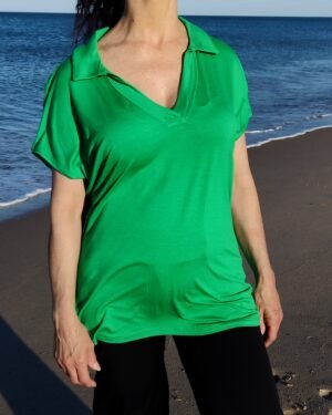 Blusa Cuello Camisero – Pico Ligero & Estilo Fresco