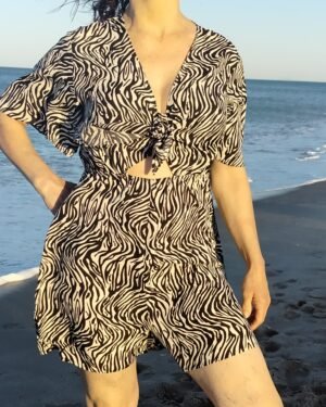 Mono Estampado Cebra – Lazo a la Cintura & Caída Oversize