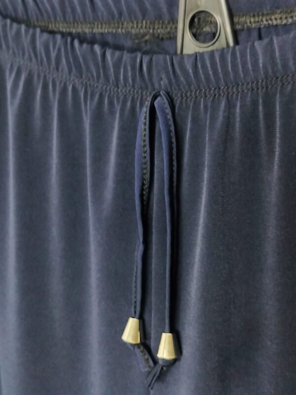 Pantalón Largo Inarrugable – Camal Amplio & Estilo Fresco