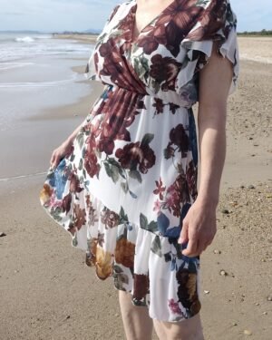 Vestido Cruzado – Manga Volante y Estilo Envolvente