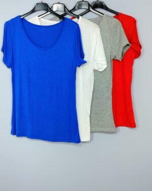 Camiseta Básica - Cuello Redondo & Manga Entallada