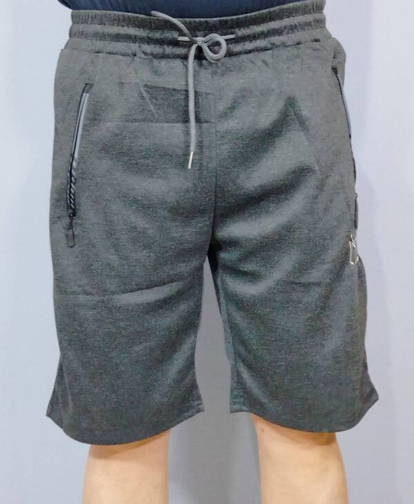 Pantalón Corto de Chándal – Frescura y Comodidad con Cremallera