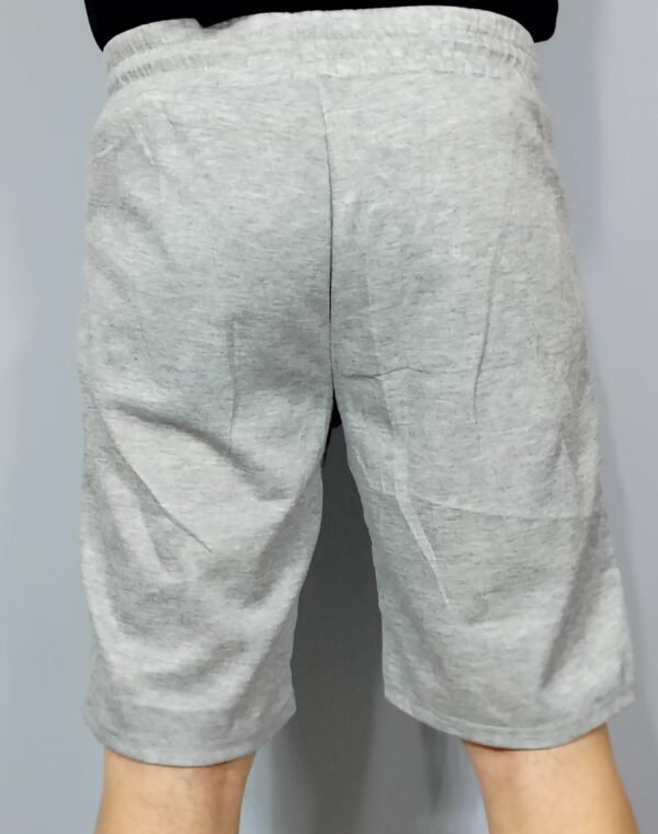 Pantalón Corto de Chándal – Frescura y Comodidad con Cremallera