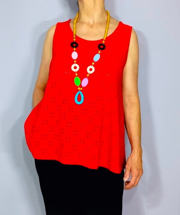 Top Perforado con Collar – Tirante Elegante