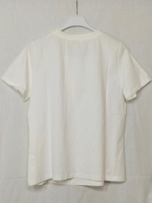 oplus_34 Blusa Eslabones – Cuello Caja con Cadena Decorativa