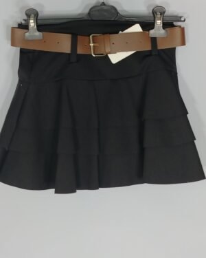 Falda Pantalón con Cinturón – Corte Envolvente y Frescura Italiana