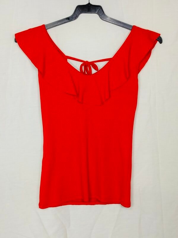 oplus_34 Top Canutillo – Volantes & Espalda Abierta