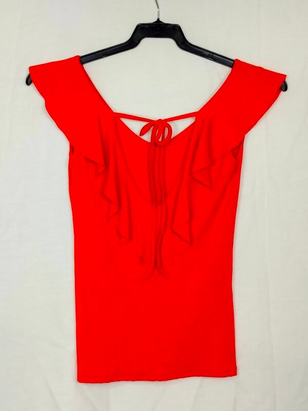 oplus_34 Top Canutillo – Volantes & Espalda Abierta