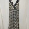 Vestido Largo – Cuello Cruzado & Nido de Abeja