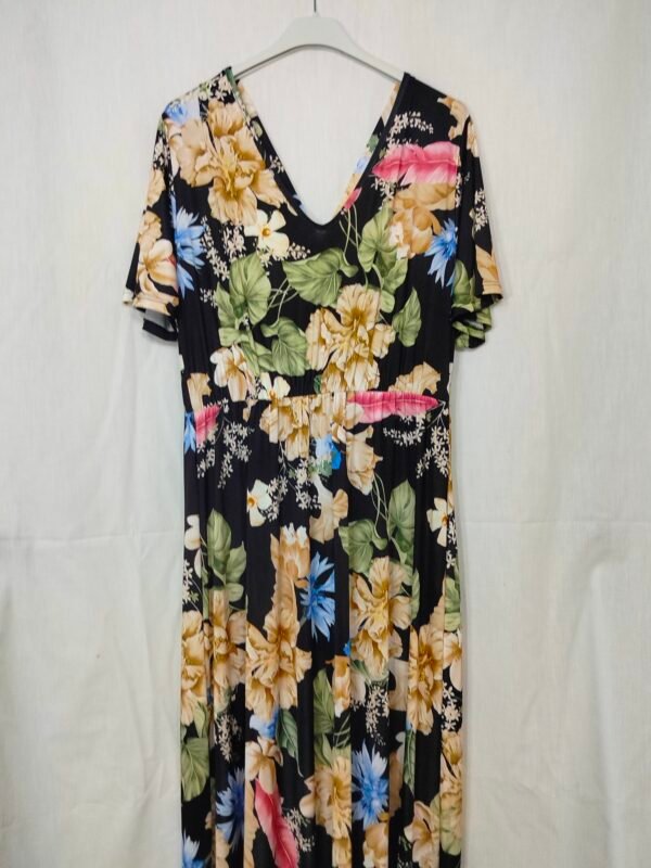 Vestido Floral Largo – Cuello Cruzado & Manga Acampanada