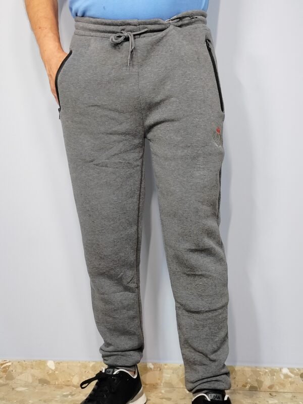 chandal-9066-pantalon-chandal-con-felpa-GRIS-01 Pantalón Chándal con Felpa – Cálido y Versátil