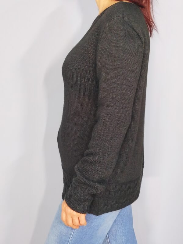 2401-sueter-cuello-caja-canefa-interior-NEGRO-02 Suéter Cuello Caja – Cenefa Inferior