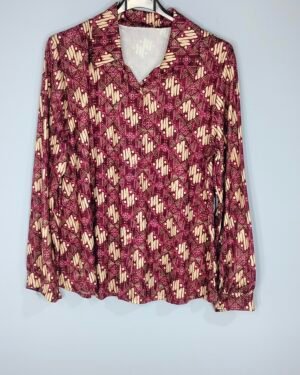 oplus_32 Blusa Estampada – Solapa Pequeña y Caída Aterciopelada