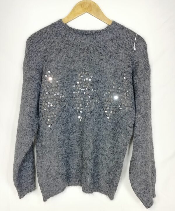 0635-sueter-punto-rombos-GRISOSCURO-01 Suéter de Punto Rombos – Elegancia en Cada Día