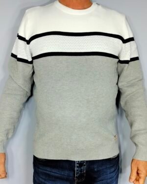 Suéter Combinado Cuello Caja – Cálido, Resistente y Único