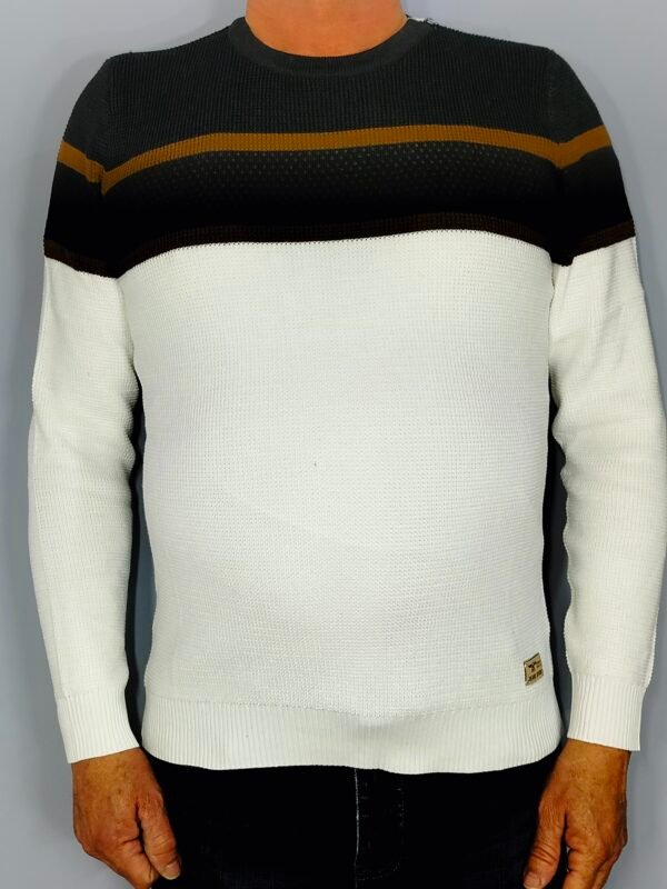 oplus_32 Suéter Combinado Cuello Caja – Cálido, Resistente y Único