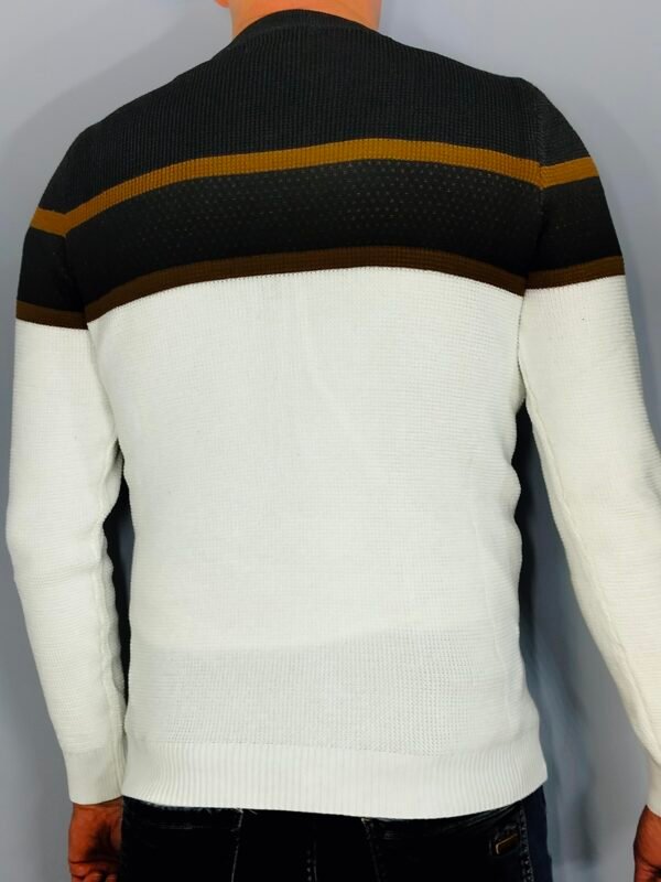 oplus_32 Suéter Combinado Cuello Caja – Cálido, Resistente y Único