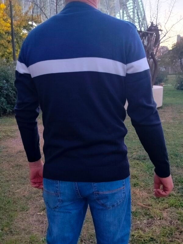 Suéter Rombos – Calidez Elegante