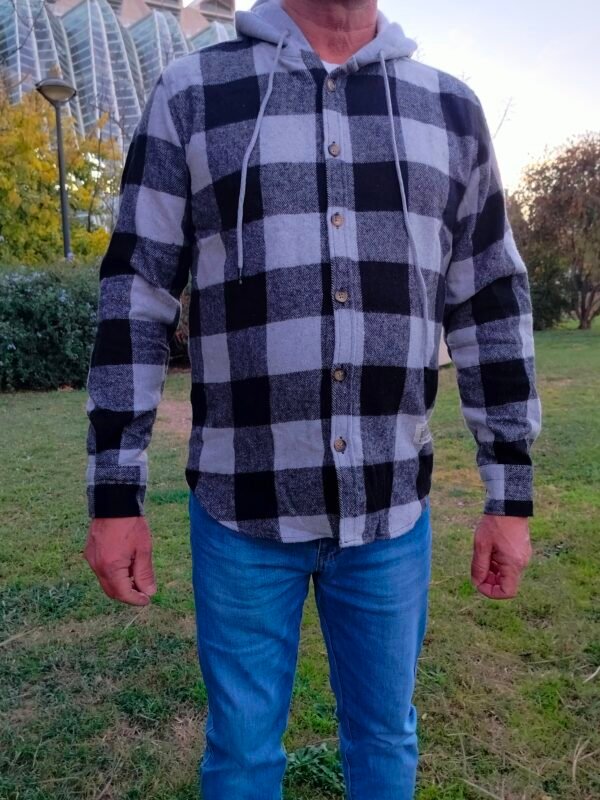 Camisa Franela con Capucha