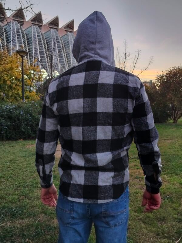 Camisa Franela con Capucha