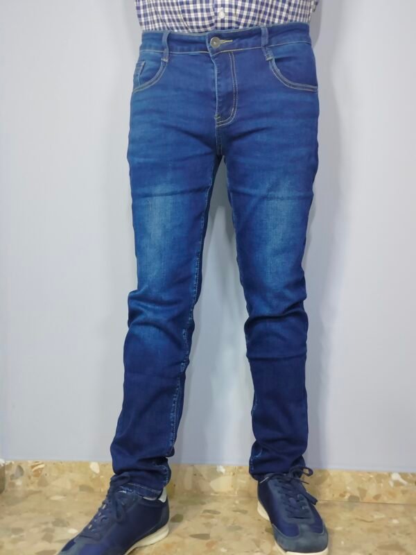 oplus_32 Pantalón Vaquero Used de Invierno — Comodidad que Acompaña tu Rutina