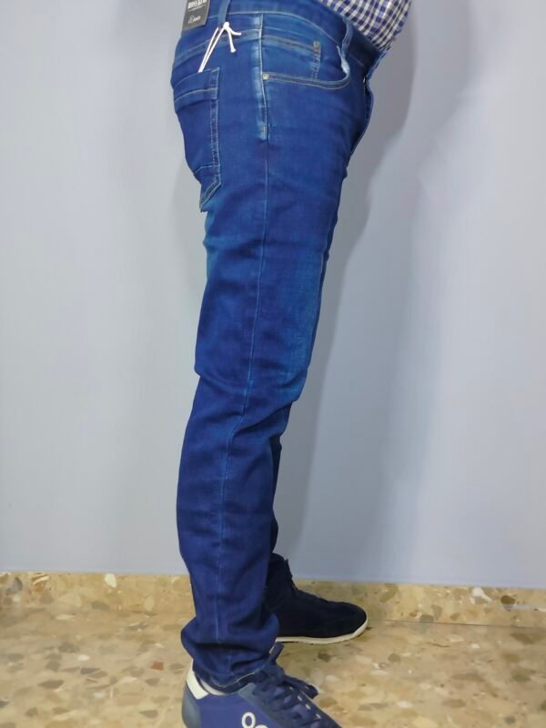 oplus_32 Pantalón Vaquero Used de Invierno — Comodidad que Acompaña tu Rutina