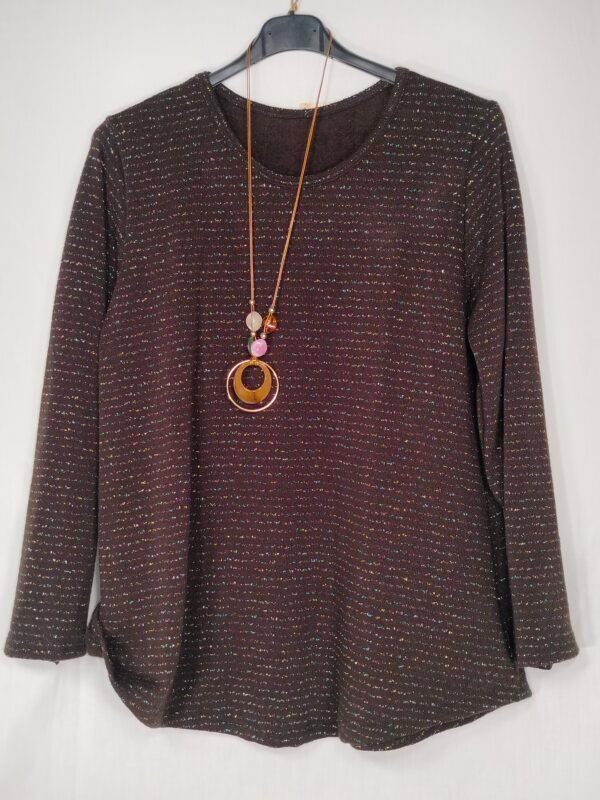 Suéter Cuello Caja con Hilo Plata