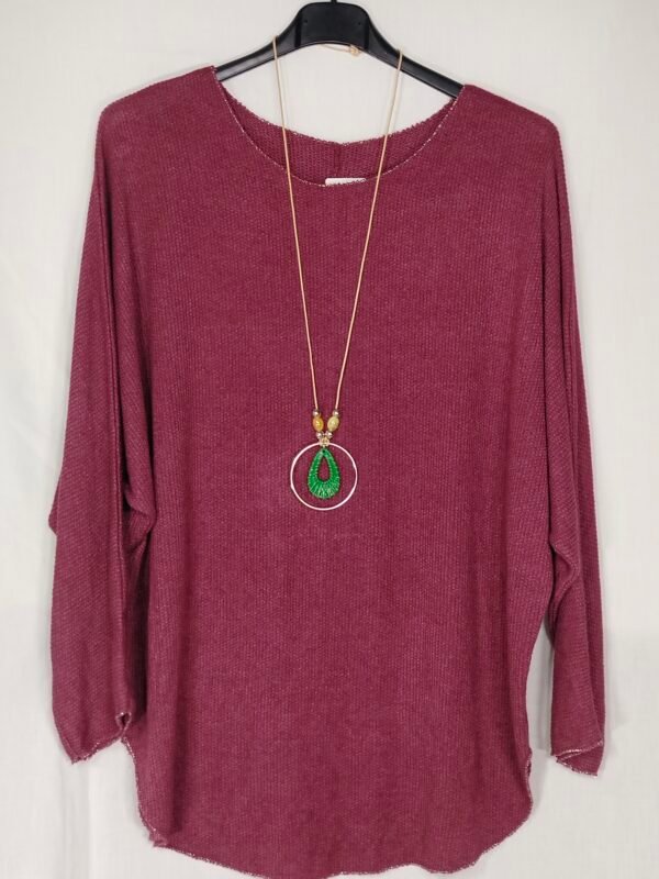 Suéter Lurex con Cuello Plata + Collar — Estilo que Ilumina el Invierno