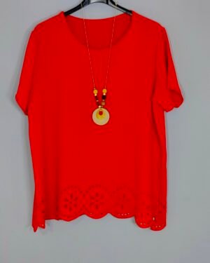 Blusa Perforada Italiana – Frescura Elegante