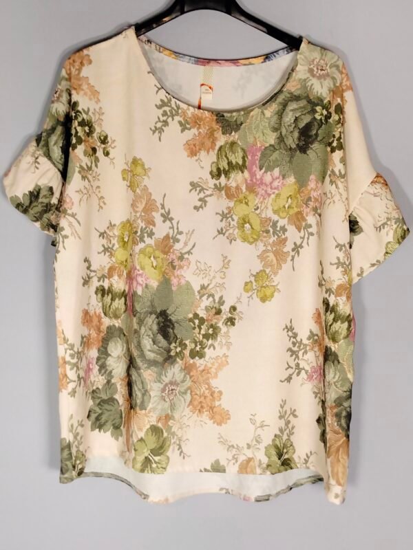 Blusa Floral Fluida – Frescura Real que Dura Todo el Día