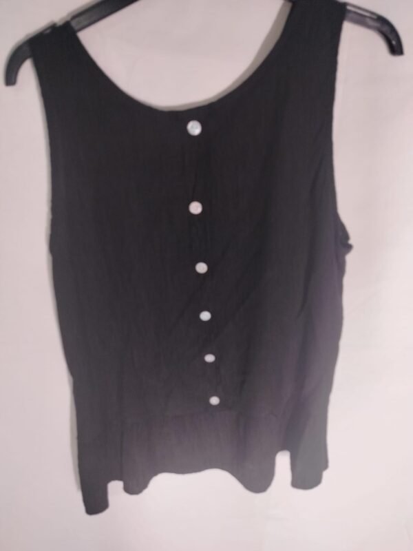 Blusa Desmangada Acampanada – Frescura Italiana que Estiliza