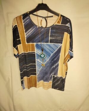 Blusa Geométrica con Collar – Elegancia Fresca para Días que No Paran