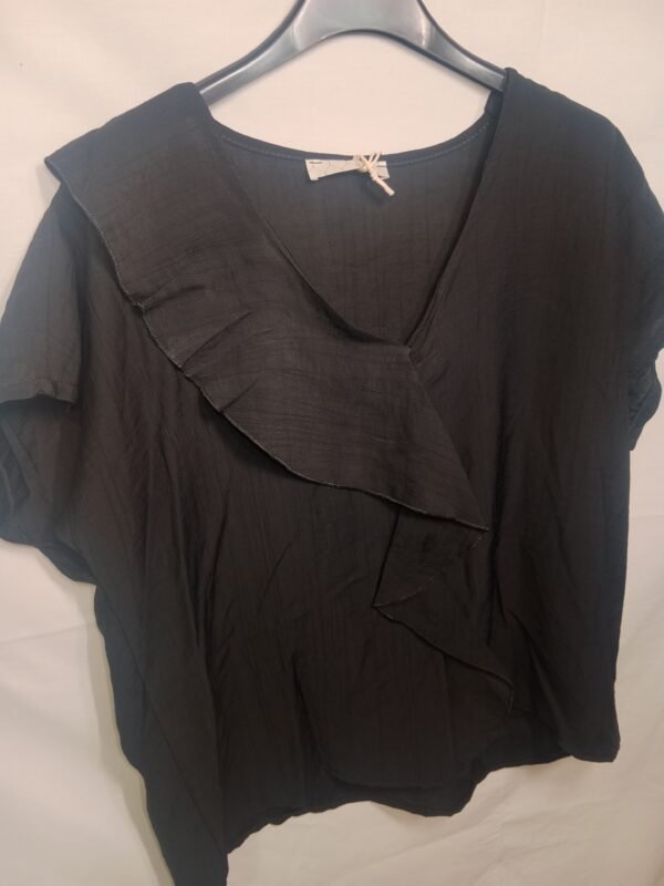 IMG_20260525_225450 Blusa Volante - Fresca que Eleva tu Look en Segundos