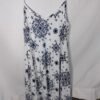 Vestido Estampado de Viscosa – Frescura Amplia para los Días Más Cálidos