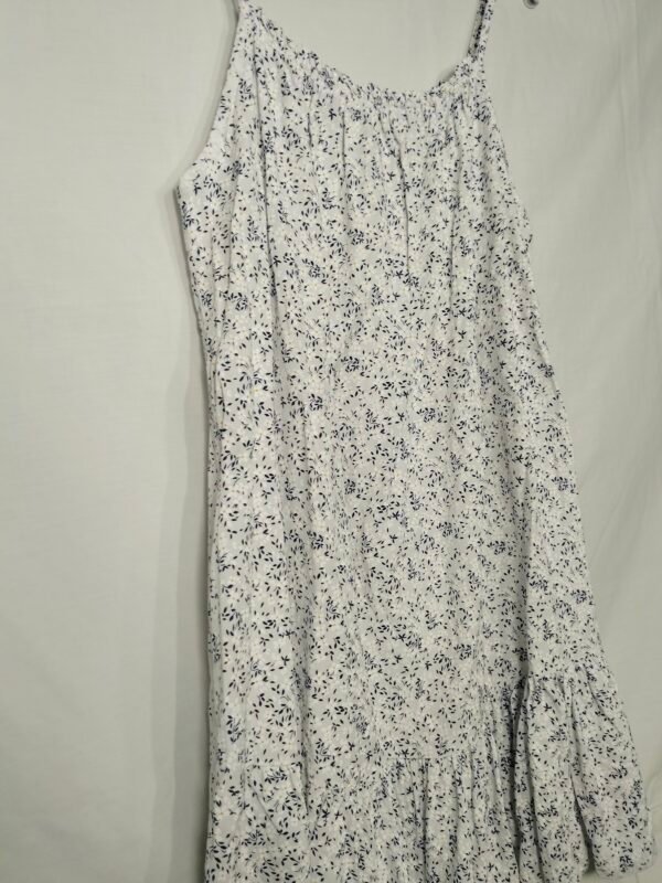 Vestido Liberty de Algodón – Frescura Elegante para los Días Más Calurosos