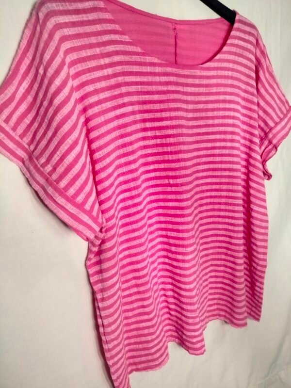 Camiseta de Rayas – Frescura y Comodidad para el Verano
